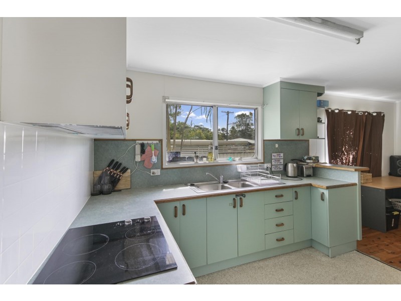 9 Perry Street, Dysart QLD 4745