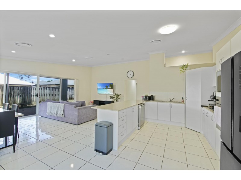 43 Duranbah Circuit, Blacks Beach QLD 4740