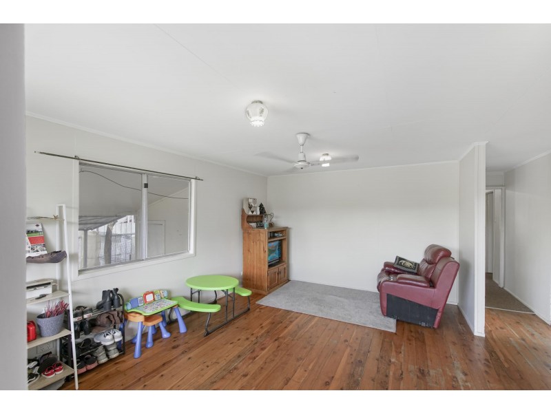 9 Perry Street, Dysart QLD 4745