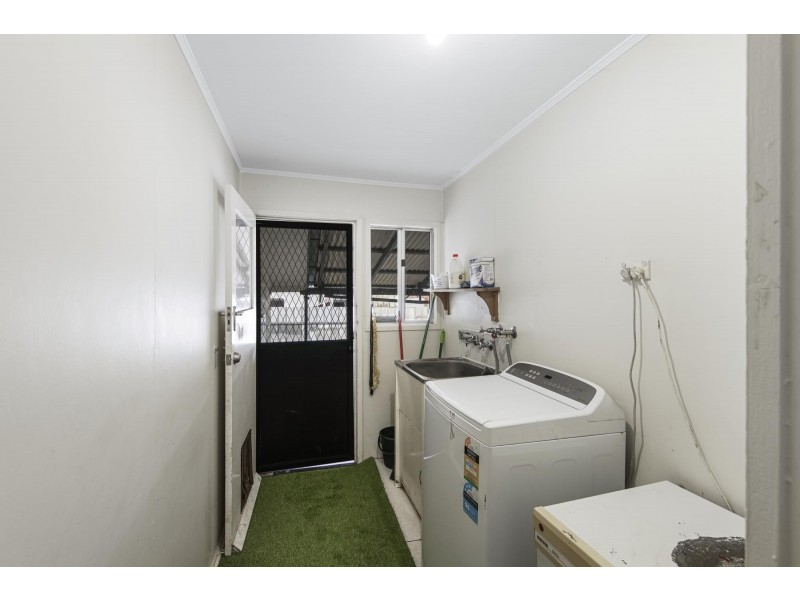 9 Perry Street, Dysart QLD 4745