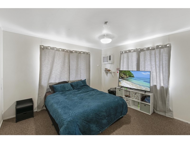 9 Perry Street, Dysart QLD 4745