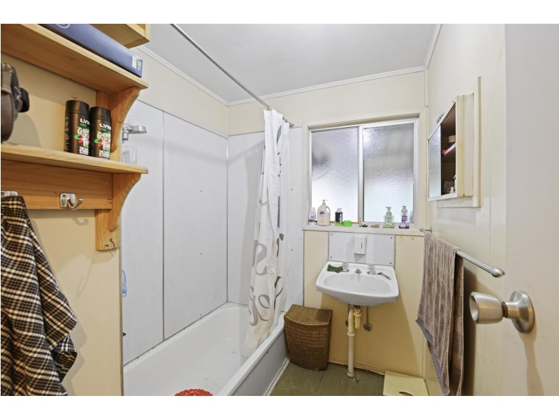 11 Murphy Street, Dysart QLD 4745