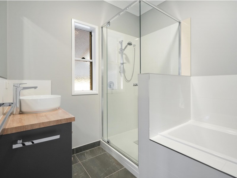 11 Kenilworth Street, South Mackay QLD 4740