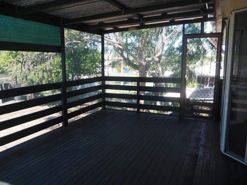 75 Beardmore Cres, Dysart QLD 4745