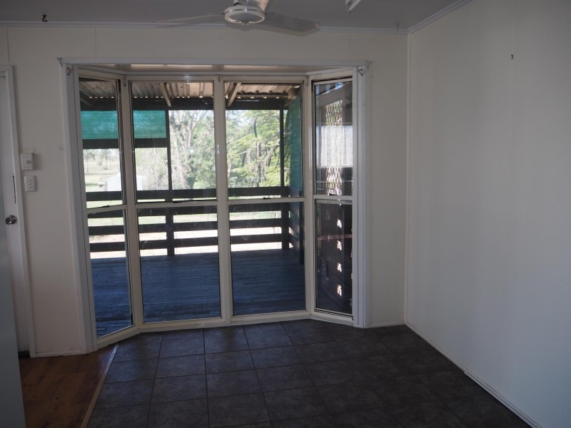 75 Beardmore Cres, Dysart QLD 4745