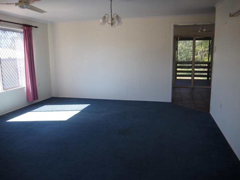 75 Beardmore Cres, Dysart QLD 4745