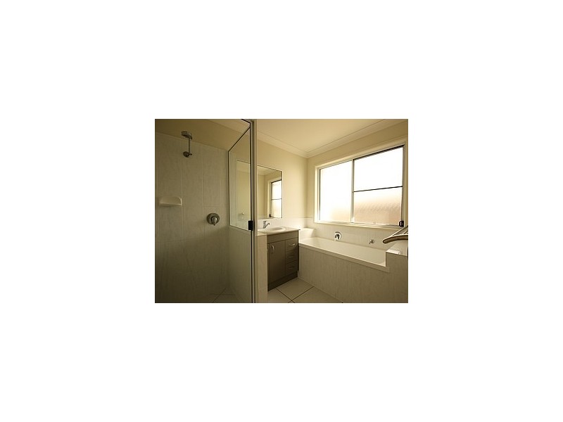 32 Miami Terrace, Blacks Beach QLD 4740