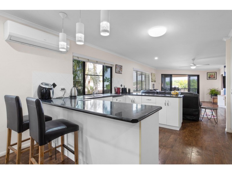 18 Francey Drive, Glenella QLD 4740