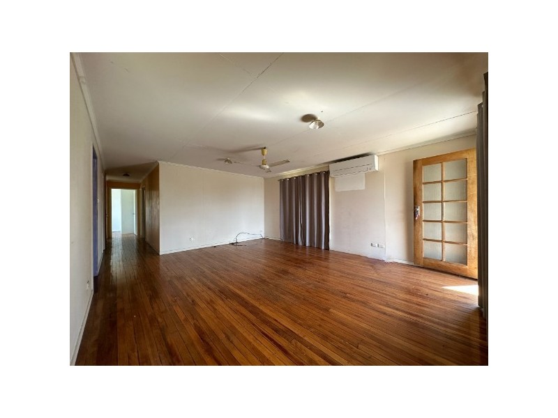 7 Mackenzie Drive, Moranbah QLD 4744