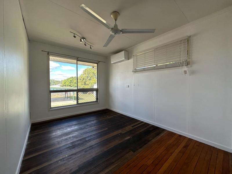 7 Mackenzie Drive, Moranbah QLD 4744