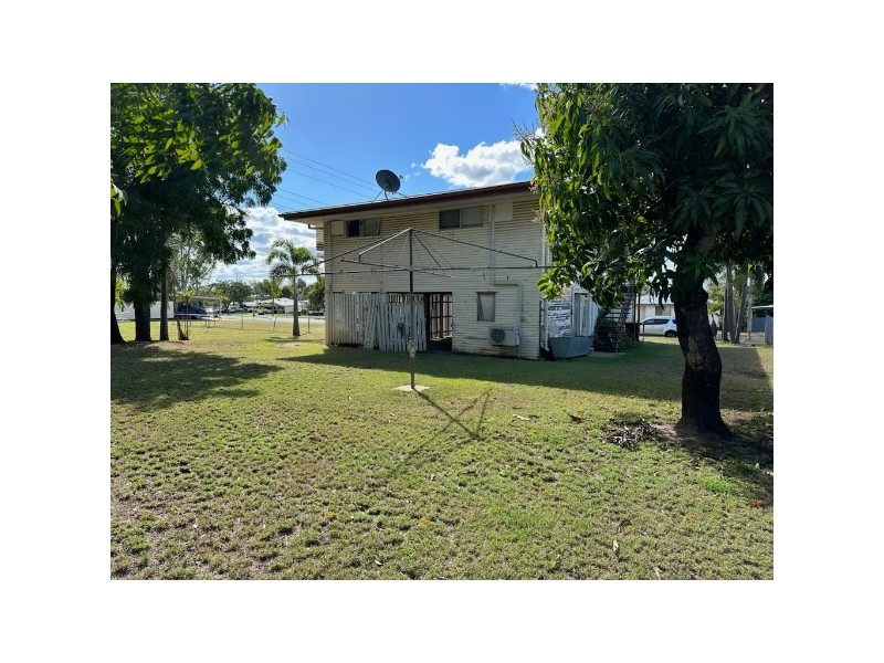 7 Mackenzie Drive, Moranbah QLD 4744