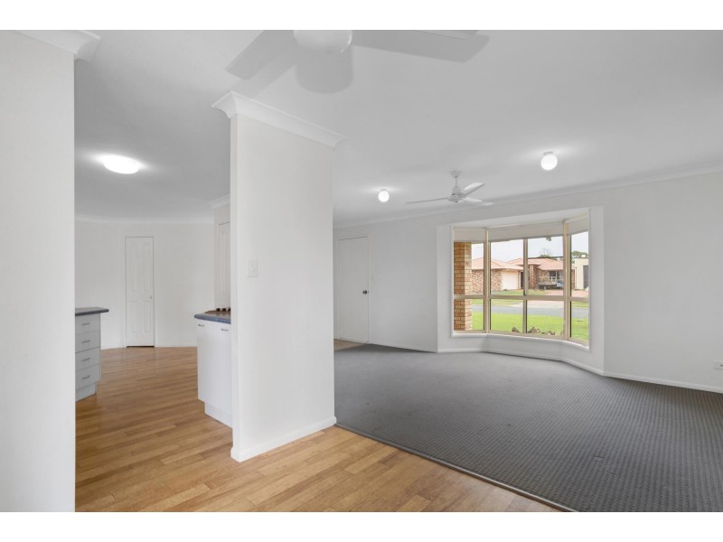 27 Spinnaker Way, Bucasia QLD 4750