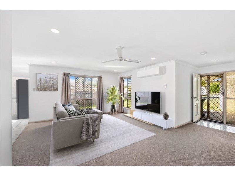 8 Dumfries Court, Beaconsfield QLD 4740