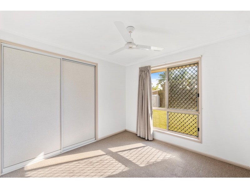 8 Dumfries Court, Beaconsfield QLD 4740