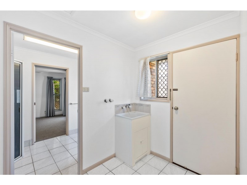 8 Dumfries Court, Beaconsfield QLD 4740