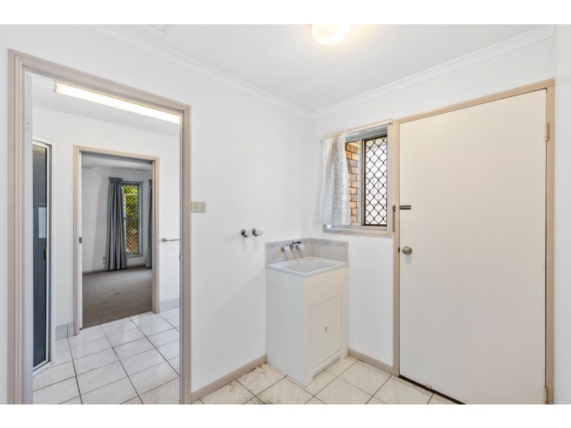 8 Dumfries Court, Beaconsfield QLD 4740
