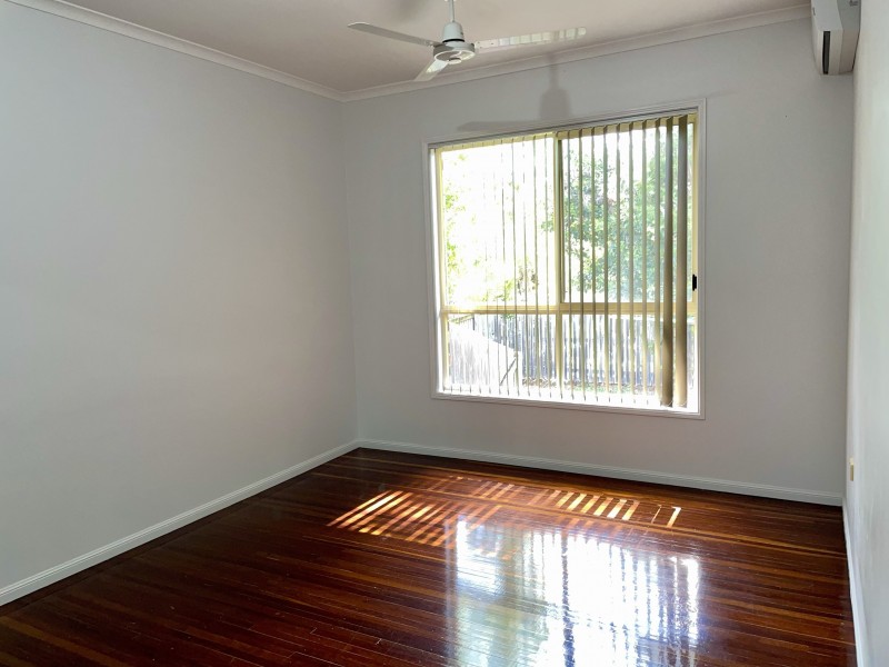 2/9 Robin Street, Slade Point QLD 4740