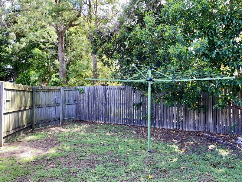 2/9 Robin Street, Slade Point QLD 4740