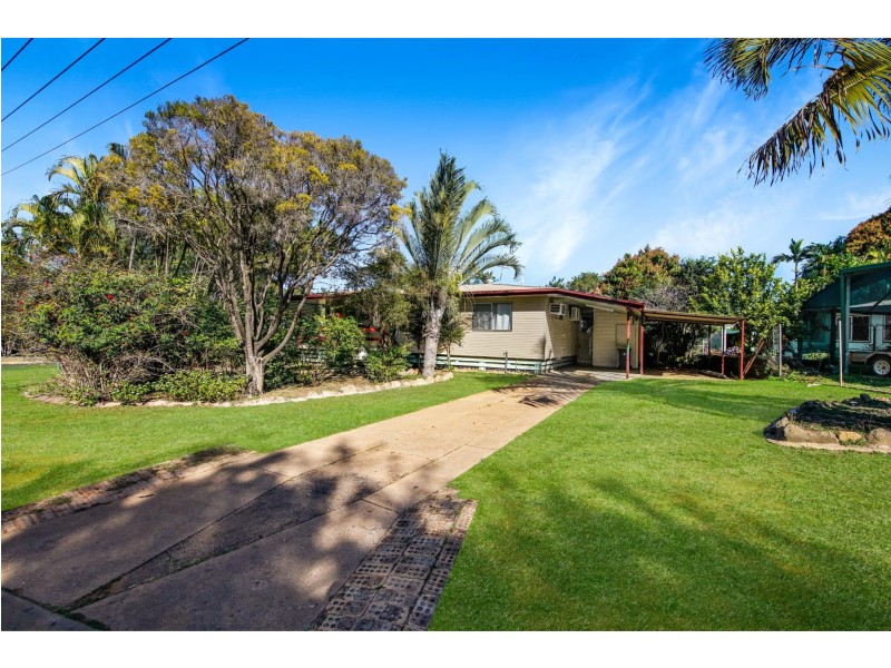 21 Rolfe Street, Moranbah QLD 4744