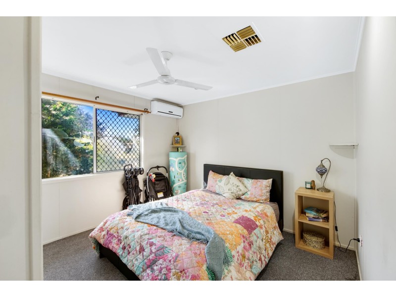 21 Rolfe Street, Moranbah QLD 4744