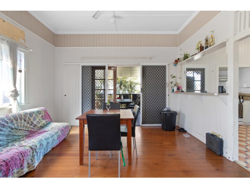 5 English Street, South Mackay QLD 4740