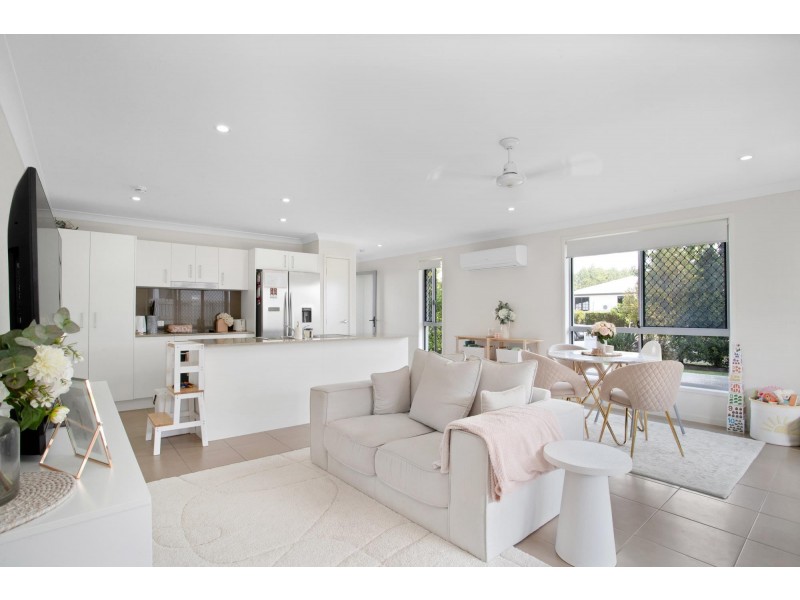 1&2/56 Dawson Boulevard, Rural View QLD 4740