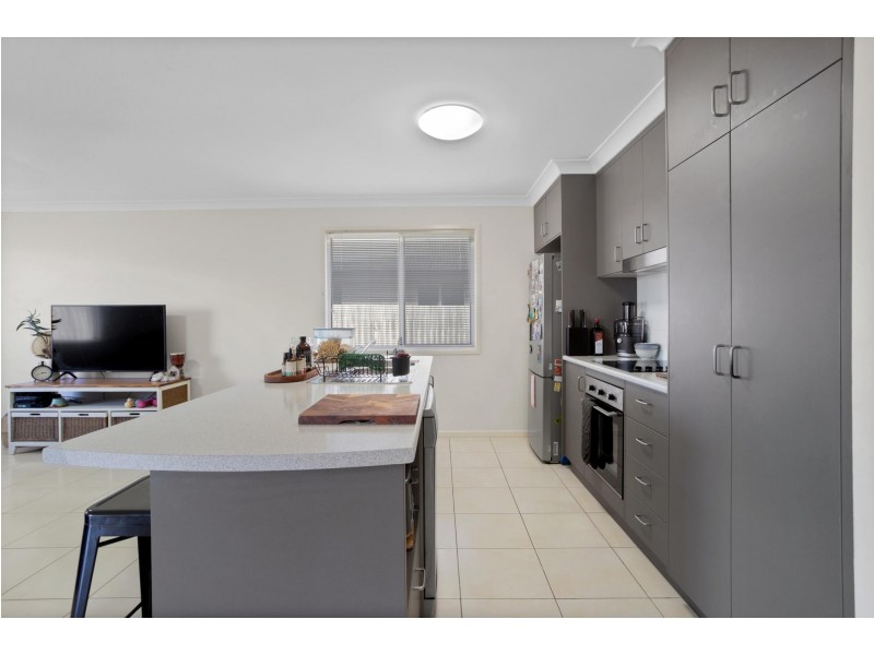 12 Ontario Parade, Andergrove QLD 4740