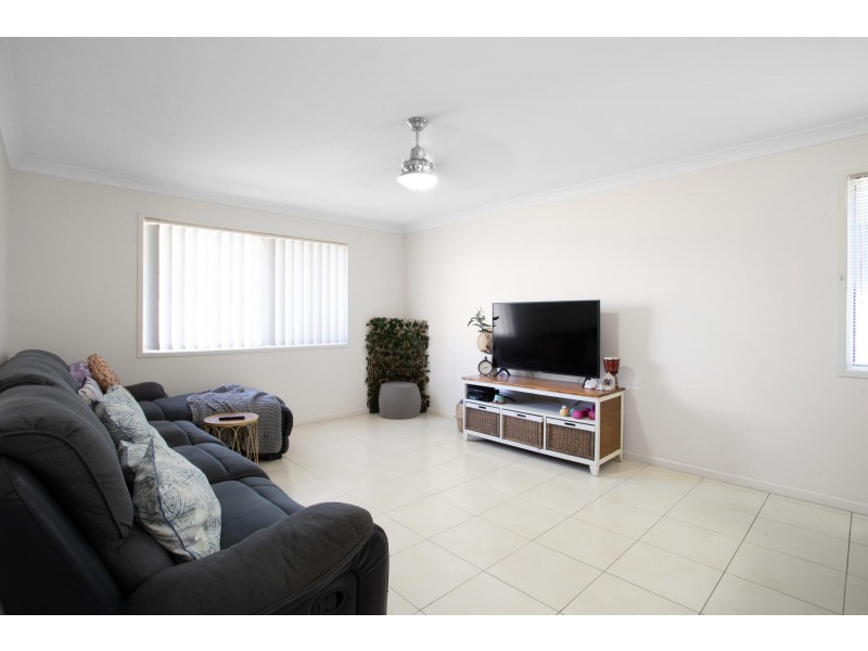 12 Ontario Parade, Andergrove QLD 4740