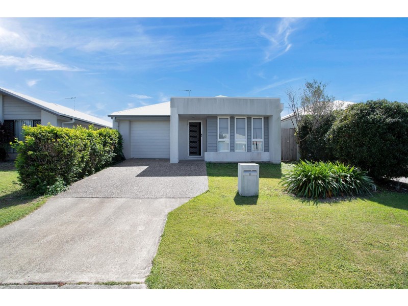 22 Esperance Avenue, Blacks Beach QLD 4740