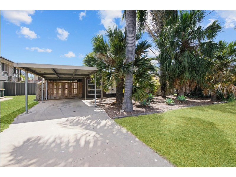 6 Bowen Court, Moranbah QLD 4744