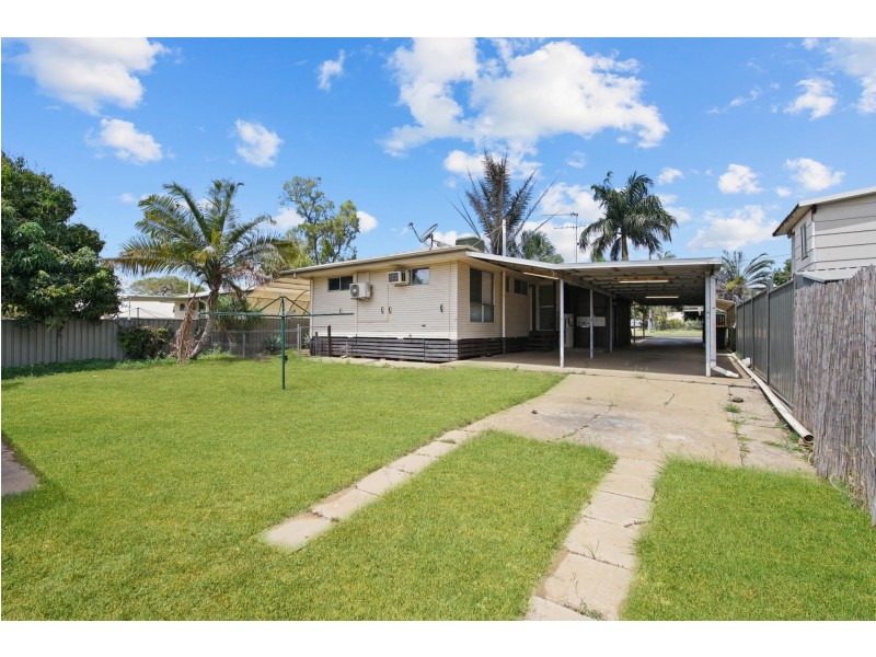 6 Bowen Court, Moranbah QLD 4744