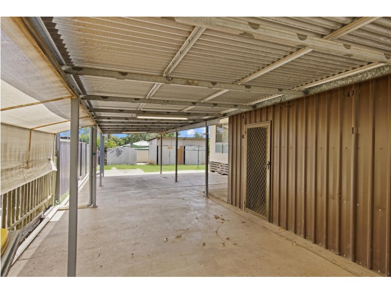 6 Bowen Court, Moranbah QLD 4744