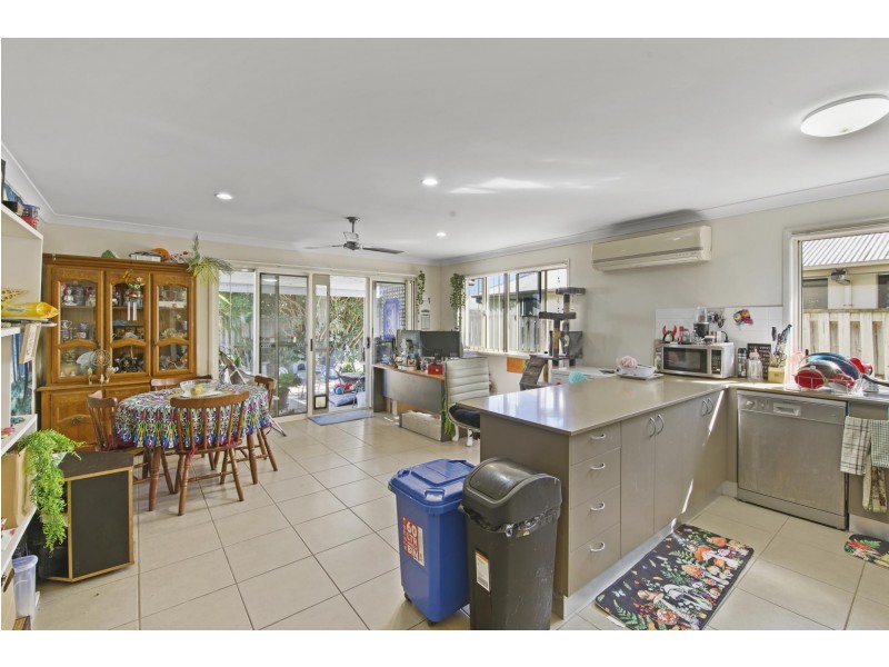 141 Whitehaven Drive, Blacks Beach QLD 4740