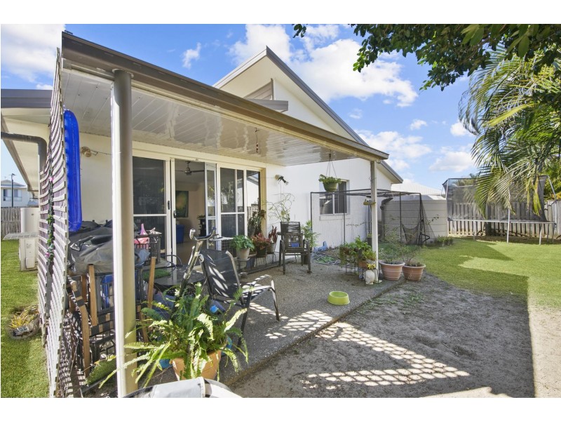 141 Whitehaven Drive, Blacks Beach QLD 4740