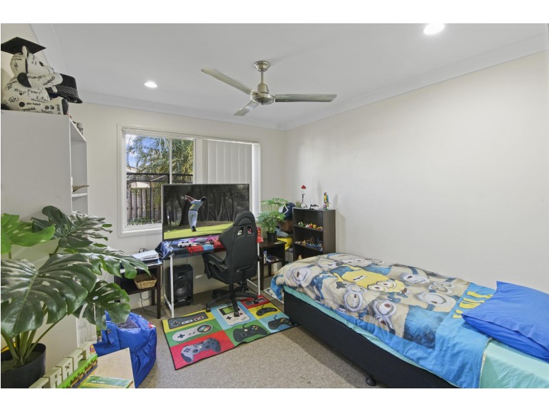 141 Whitehaven Drive, Blacks Beach QLD 4740