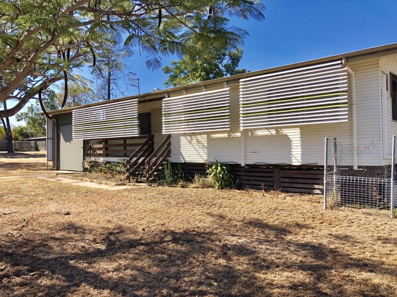 30 Beresford Crescent, Dysart QLD 4745