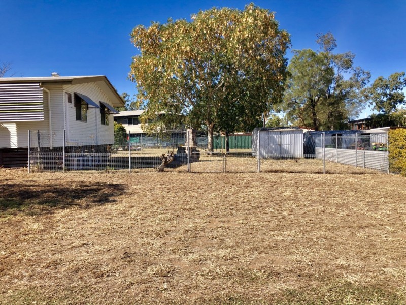 30 Beresford Crescent, Dysart QLD 4745