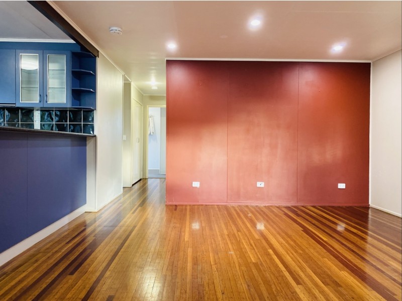 2 Hannan Drive, Moranbah QLD 4744