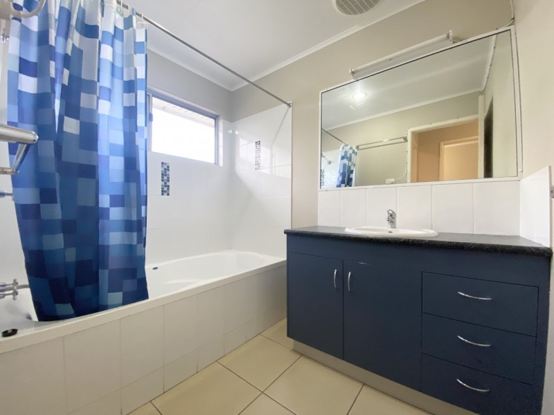 2 Hannan Drive, Moranbah QLD 4744