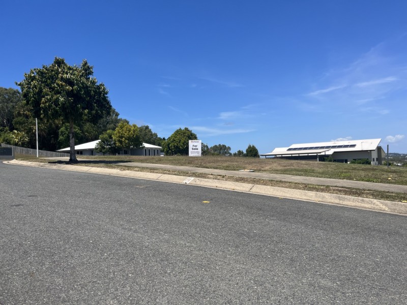 22 Azure Drive, Rural View QLD 4740