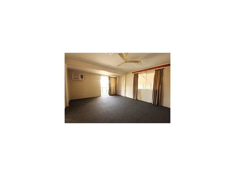 32 Beardmore Crescent, Dysart QLD 4745