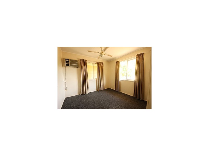 32 Beardmore Crescent, Dysart QLD 4745