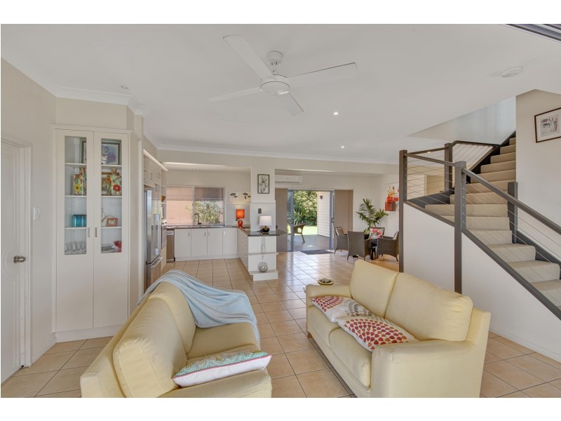 46 Pacific Esplanade, Slade Point QLD 4740