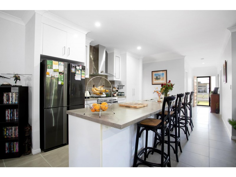 8 Cartledge Crt, North Mackay QLD 4740