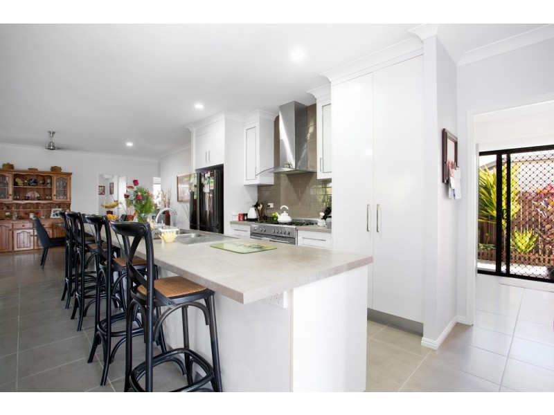 8 Cartledge Crt, North Mackay QLD 4740