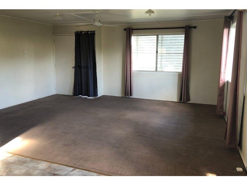 18 Winterer Crescent, Dysart QLD 4745