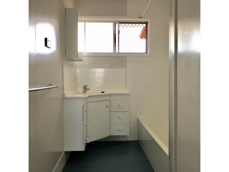 3 Menzies Street, Dysart QLD 4745