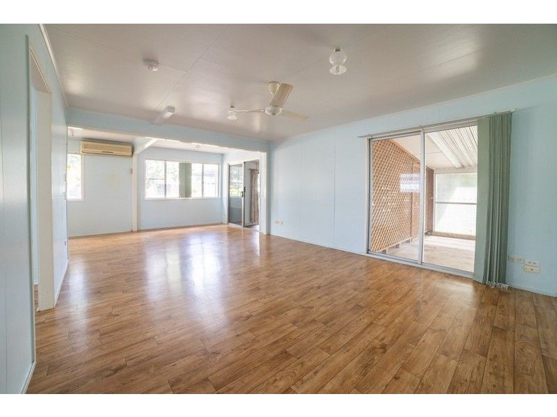 11 Middle Crescent, Dysart QLD 4745