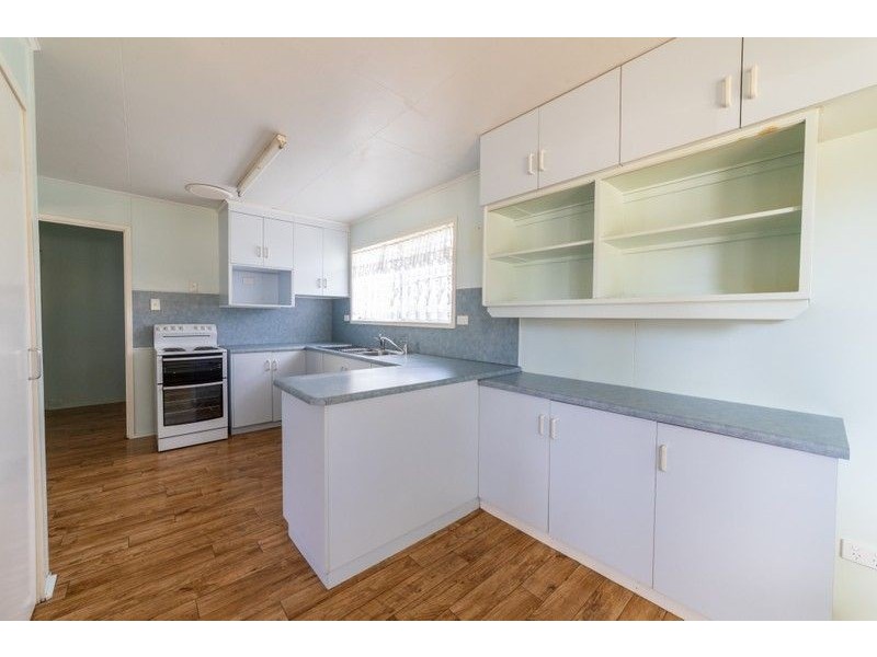 11 Middle Crescent, Dysart QLD 4745