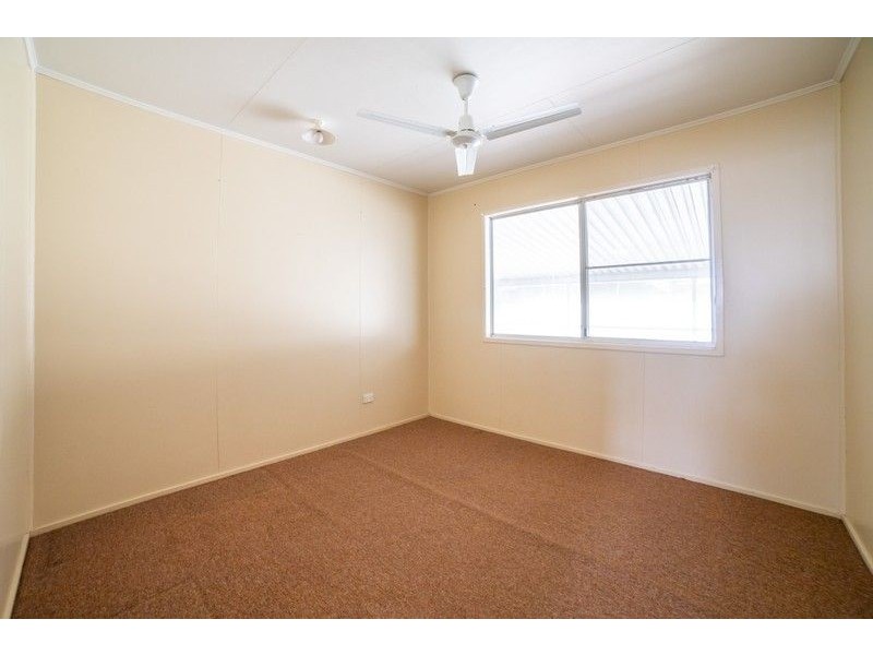 11 Middle Crescent, Dysart QLD 4745